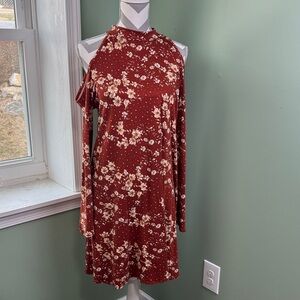 NWOT Elegant Floral Long Sleeve Dress large